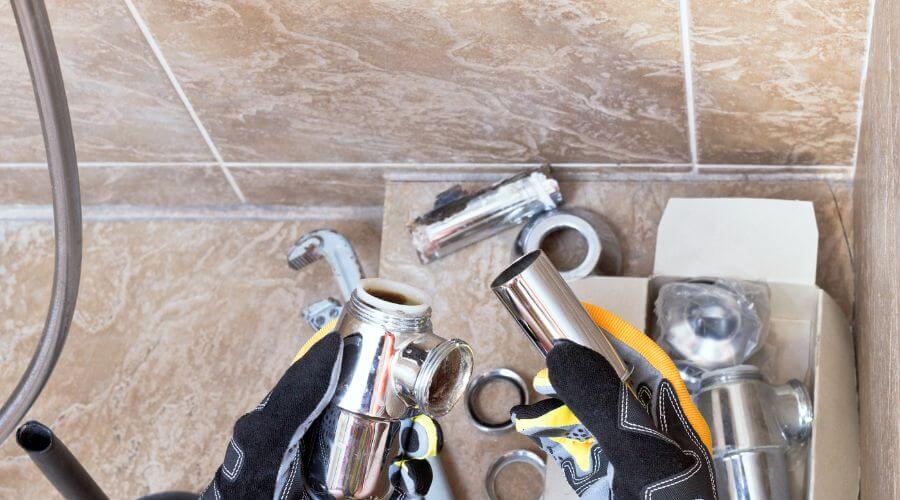 Professional gutter cleaning in Greenville, MI